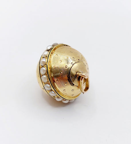 Pendentif Pendentif victorien or jaune sphère, perles et émail noir 58 Facettes A05590