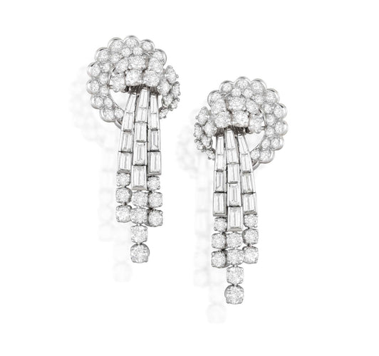 Boucles d'oreilles Pendants d'oreilles, vers 1955 noeuds stylisés platine or blanc et diamants 58 Facettes 258844