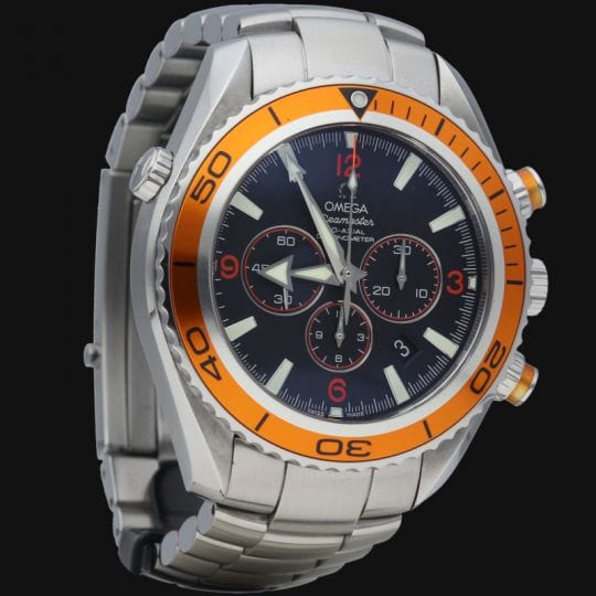 Montre Omega Montre Seamaster Planet Ocean 58 Facettes MT40485