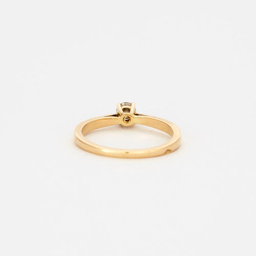 Bague 51.5 Bague solitaire or jaune centrée d'un diamant 58 Facettes AB31