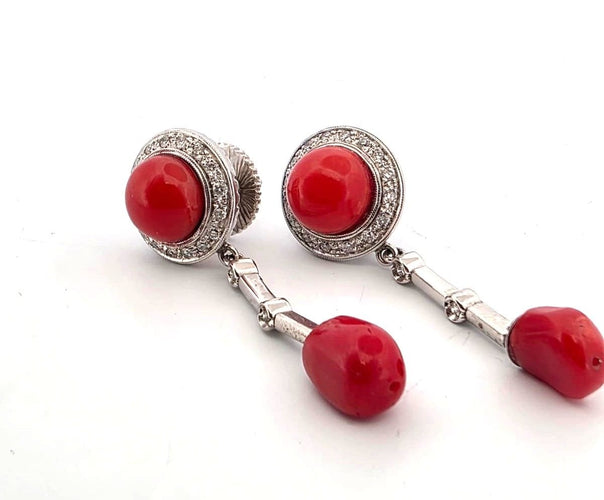 Boucles d'oreilles Boucles d'oreilles en or blanc avec corail et diamants 58 Facettes