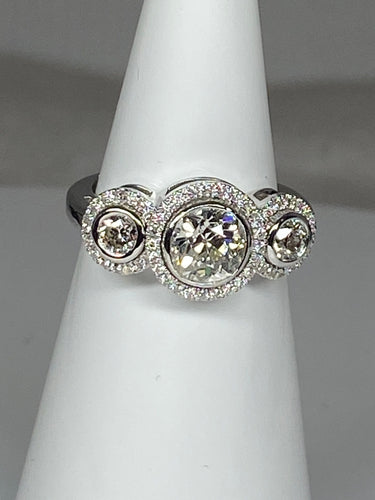 Bague 52 Bague de fiançailles, diamants 58 Facettes AB48