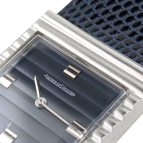 Montre Jaeger-LeCoultre Vogue 9120 42 Blue Dial Rectangular Waved Case Circa 1970 58 Facettes