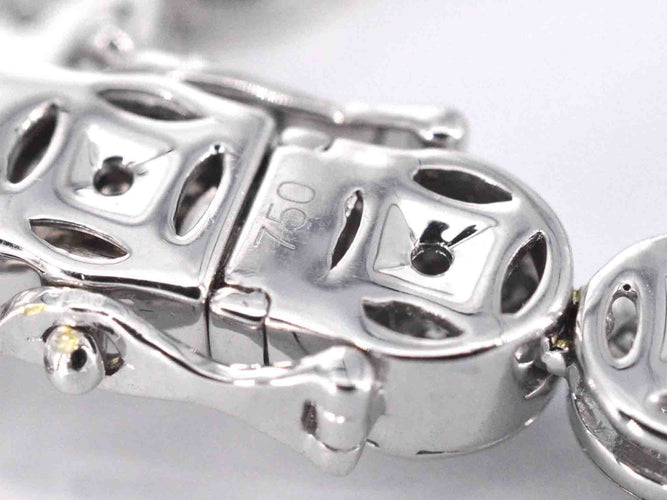 Collier Collier en or blanc serti de diamants de 15 carats 58 Facettes 2187