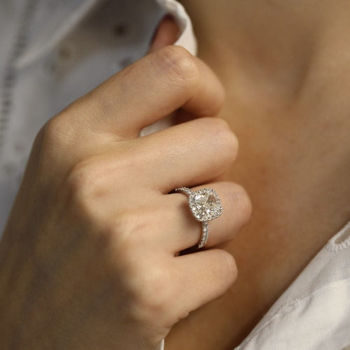 Solitaire 14k gold cushion diamond 1.80 ct GIA + 0.35 ct - Size 50