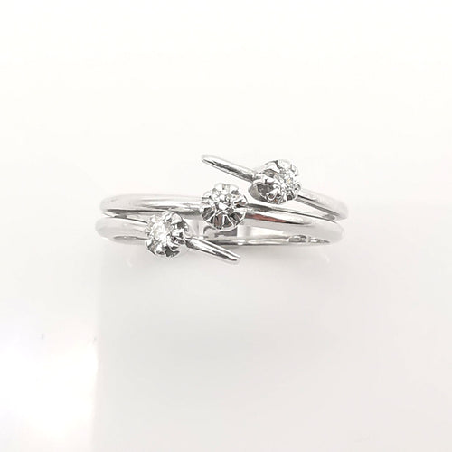 Bague 56 Bague en or et diamants 58 Facettes