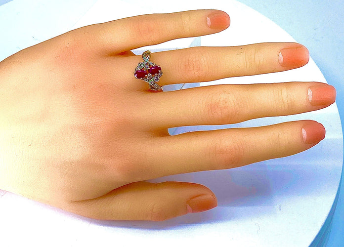 Bague 51 Bague en or 18 carats et platine en rubis et diamants 58 Facettes AB313