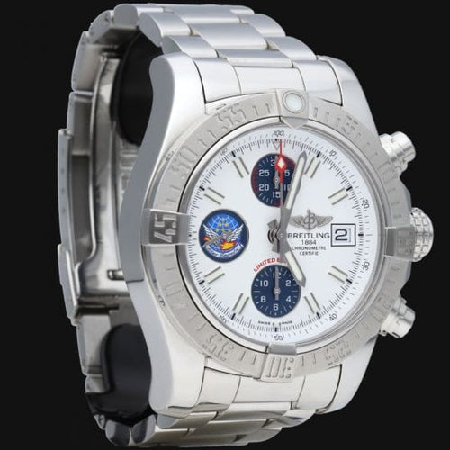 Montre Breitling Montre Avenger Skyland Chronographe 58 Facettes MT42041