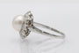 54 Platinum ring with pearl and diamonds 1.00ct, mid-20th century 58 Facettes 11328