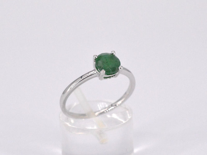 Bague 54 Bague en or blanc avec émeraude 58 Facettes 2206