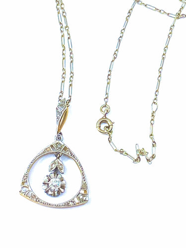 Collier Pendentif sur chaîne Art Nouveau 58 Facettes AB121