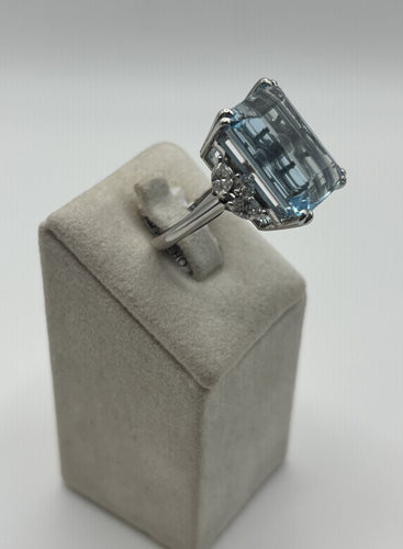 Bague 54 Bague aigue-Marine diamants 58 Facettes