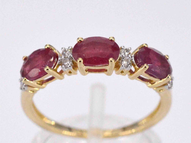 Bague 54 Bague en or avec diamants et rubis 58 Facettes 2125