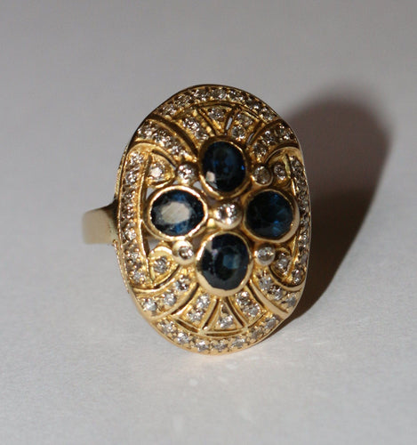 Bague 52.5 Bague ovale or jaune, saphirs et diamants 58 Facettes 587