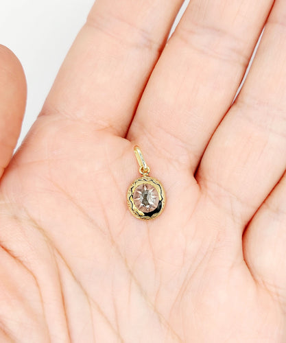 Pendentif Pendentif victorien taille rose sur paillon en or 18k et argent 58 Facettes A06474