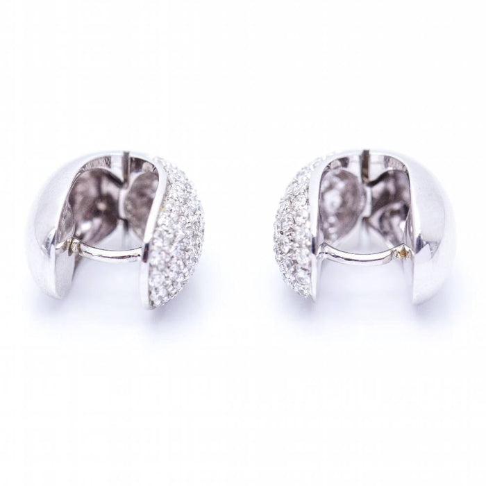 Boucles d'oreilles Boucles d'oreilles en or blanc et pavé de diamants 58 Facettes N102938EJ