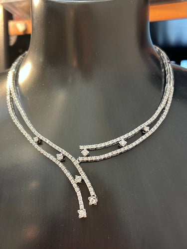 Collier Collier double ligne en or blanc et diamants 58 Facettes 258993