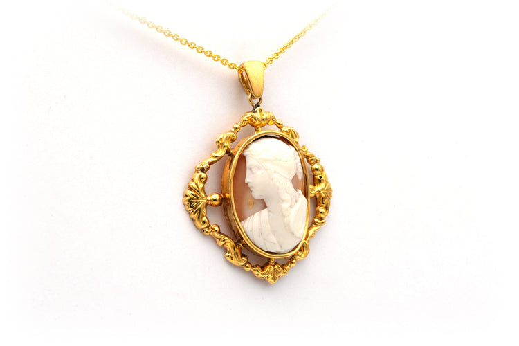 Pendentif Pendentif camée Napoléon III en or jaune 58 Facettes 13575