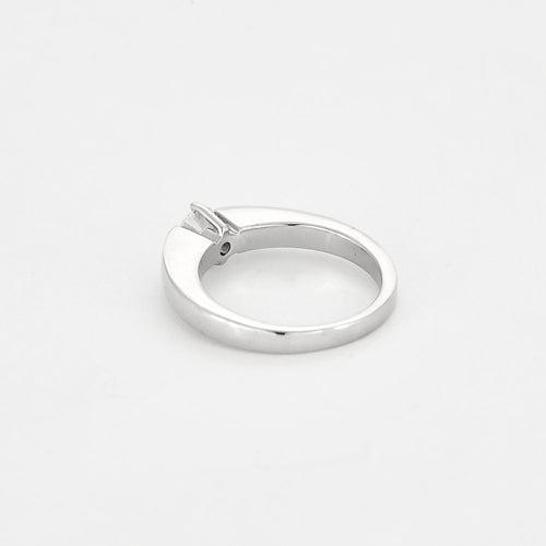 Bague 54 Bague solitaire en or blanc et diamant 58 Facettes GU293