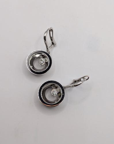 CHOPARD - Boucles d'oreilles Happy Diamonds en or gris et diamants 58 Facettes