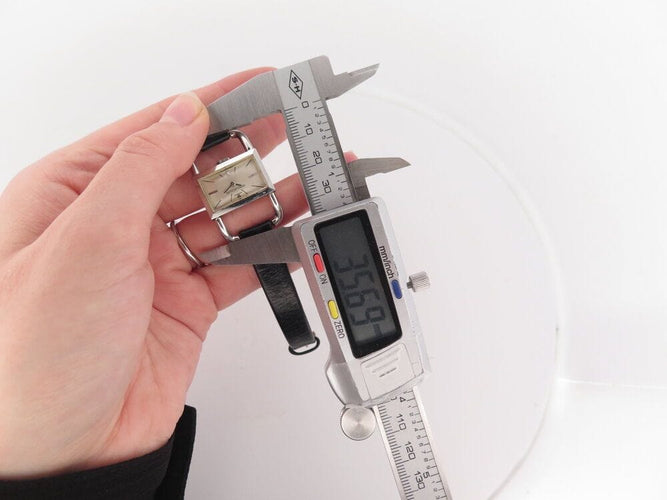 Montre vintage montre JAEGER-LECOULTRE hermes etrier 23 mm mecanique acier 58 Facettes 267919