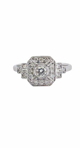 Bague 53 Bague style art déco en or blanc 18 carats et diamants 58 Facettes