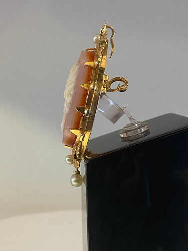 Pendentif Broche/pendentif camée en agate, perles fines 58 Facettes AB40