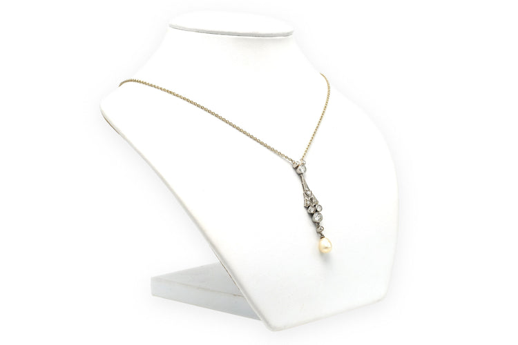 Collier Collier Art Déco en or blanc 18 carats, platine, perles et diamants old cut et "taille" 8/8 58 Facettes 22778