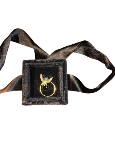 Bague 60 Bague "Abeille en vol" - Emeraude, saphir et diamants 58 Facettes