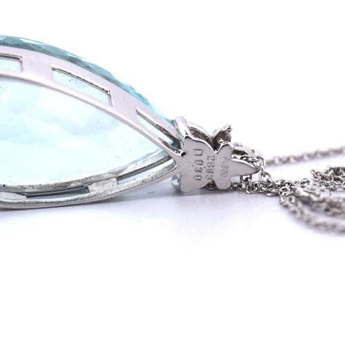 Pendentif PENDENTIF EN OR BLANC 18KT - AIGUE-MARINE et DIAMANTS 58 Facettes