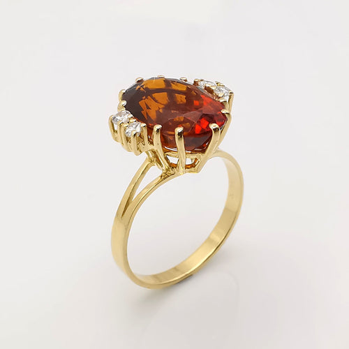 Bague 57 Bague or jaune citrine et diamants 58 Facettes