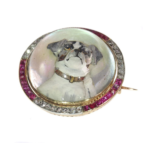 Montre Symbole d'affection : un Jack Russell Terrier serti de pierres précieuses 58 Facettes 21007-0047