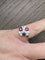 Bague en or blanc avec rubis et diamants