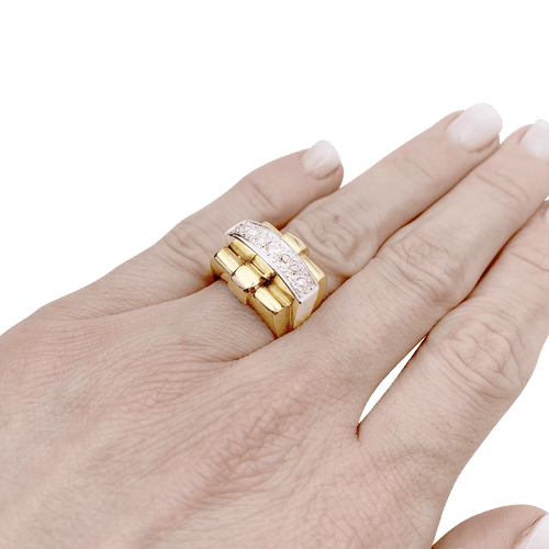 Bague 52 Bague Tank en or jaune, platine, diamants. 58 Facettes 34444