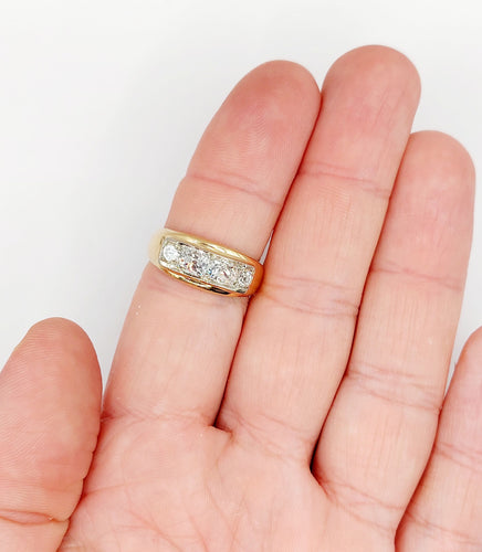 Bague 57 Bague jarretière Art Déco or jaune et 1,40 carat diamants taille ancienne 58 Facettes A05933