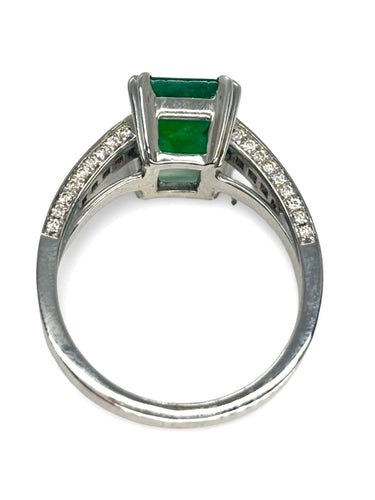 Bague 54.5 Bague or blanc émeraude 3 ct et diamants 0,48 ct 58 Facettes 1289