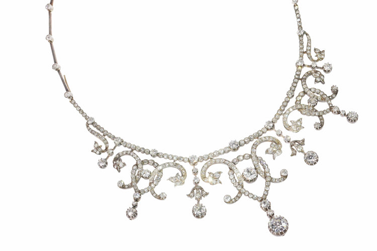 Collier Guirlande de diamants romantique victorienne – Un tour de cou de cérémonie et de sentiment 58 Facettes 25146-0152