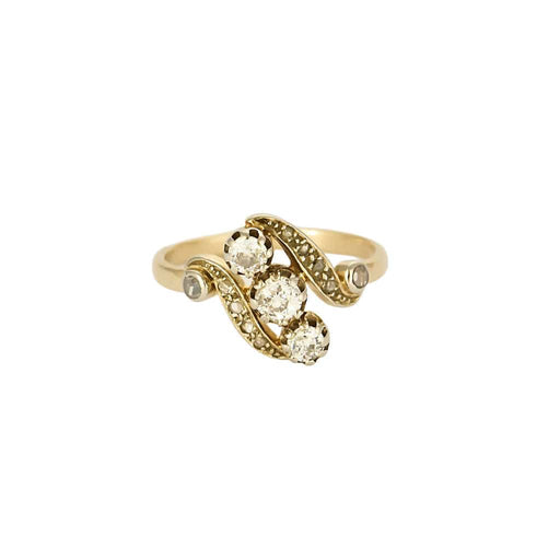 Bague 54,5 Bague en or jaune, or blanc et diamants 58 Facettes LAV1851