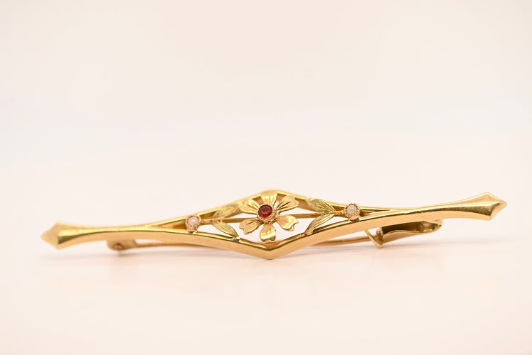 Broche Broche fleur rubis perles 58 Facettes