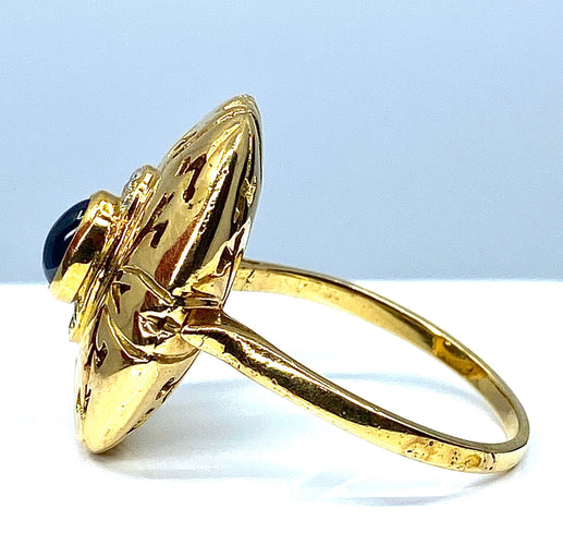 Bague Bague en or jaune 18 carats ,saphir cabochon et diamants 58 Facettes AB232
