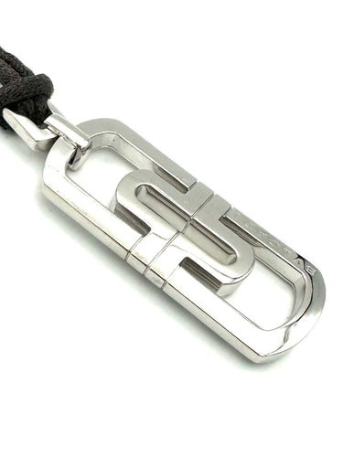 Collier BVLGARI. Collection "Parentesi", collier or blanc 18K 58 Facettes