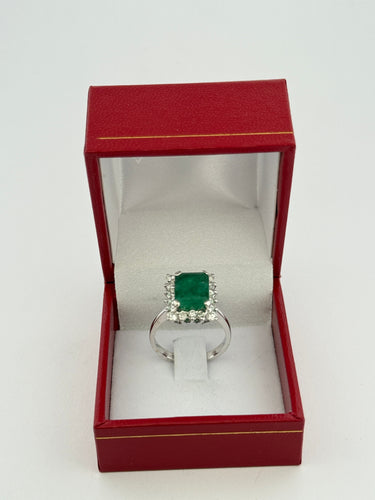 Bague 55 Bague en or blanc 18 carats diamants et émeraude 58 Facettes