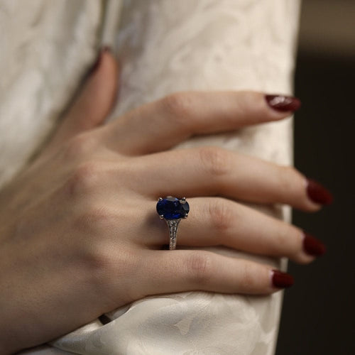 Bague 53 Bague en or gris 18K avec saphir de 5,72 cts et diamants - Taille 53 - Mise a taille offerte 58 Facettes FB09849-FB09792