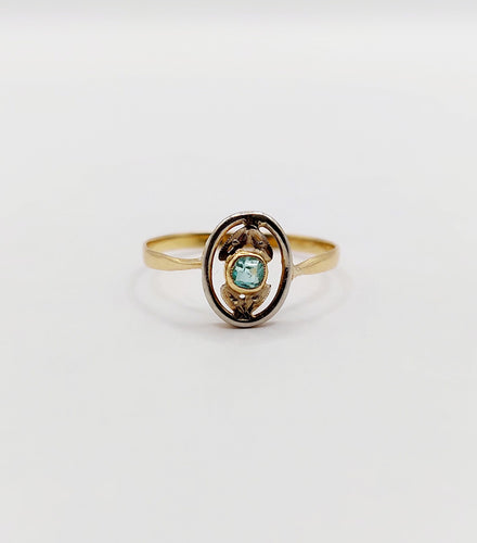 Bague 51 Petite bague Art Nouveau or jaune et pierre verte (circa 1910) 58 Facettes A06017