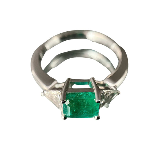 Bague 53 Bague émeraude moderne 58 Facettes