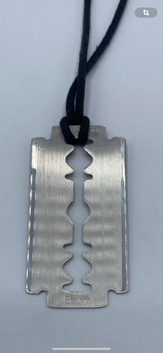 Pendentif Dinh Van - Pendentif "Lame de rasoir" GM sur cordon 58 Facettes 096424105792