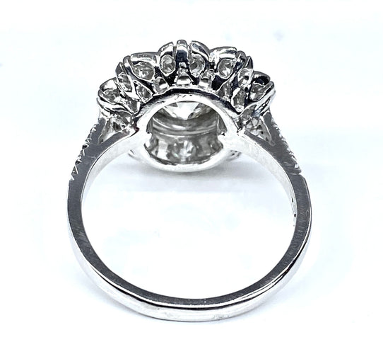 Bague 52 Bague marguerite en or blanc 18 carats : diamant central 1,21 carat 58 Facettes AB333