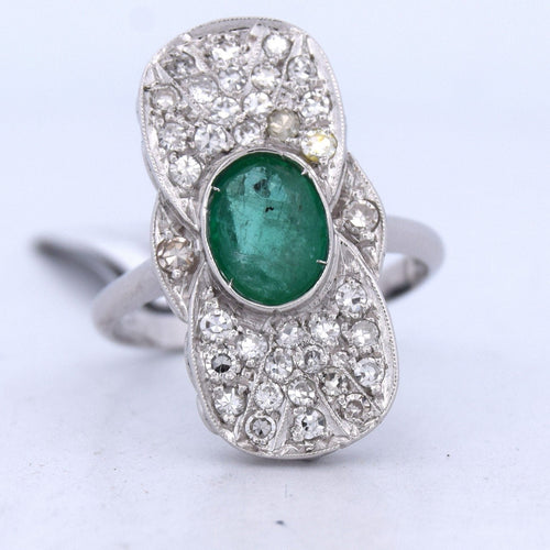 Bague 56 Bague de style Art déco en or blanc 18 carats, ornée d'une émeraude et de diamants. 58 Facettes AN49