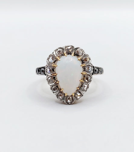 Bague 52 Bague pompadour antique or blanc 18k opale cabochon et diamants taille roses (circa 1900) 58 Facettes A05057