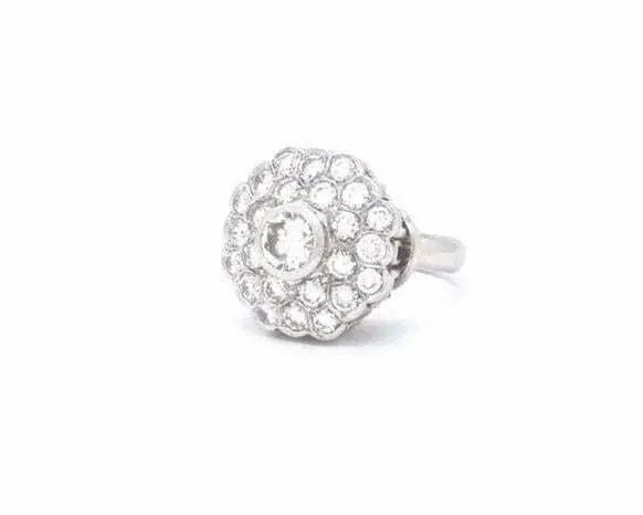 Bague Bague en or blanc sertie de diamants pavés 58 Facettes 5702